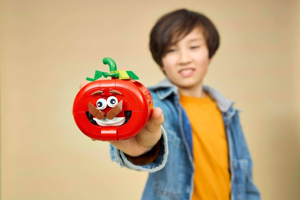 77079 Fortnite Pomidorek