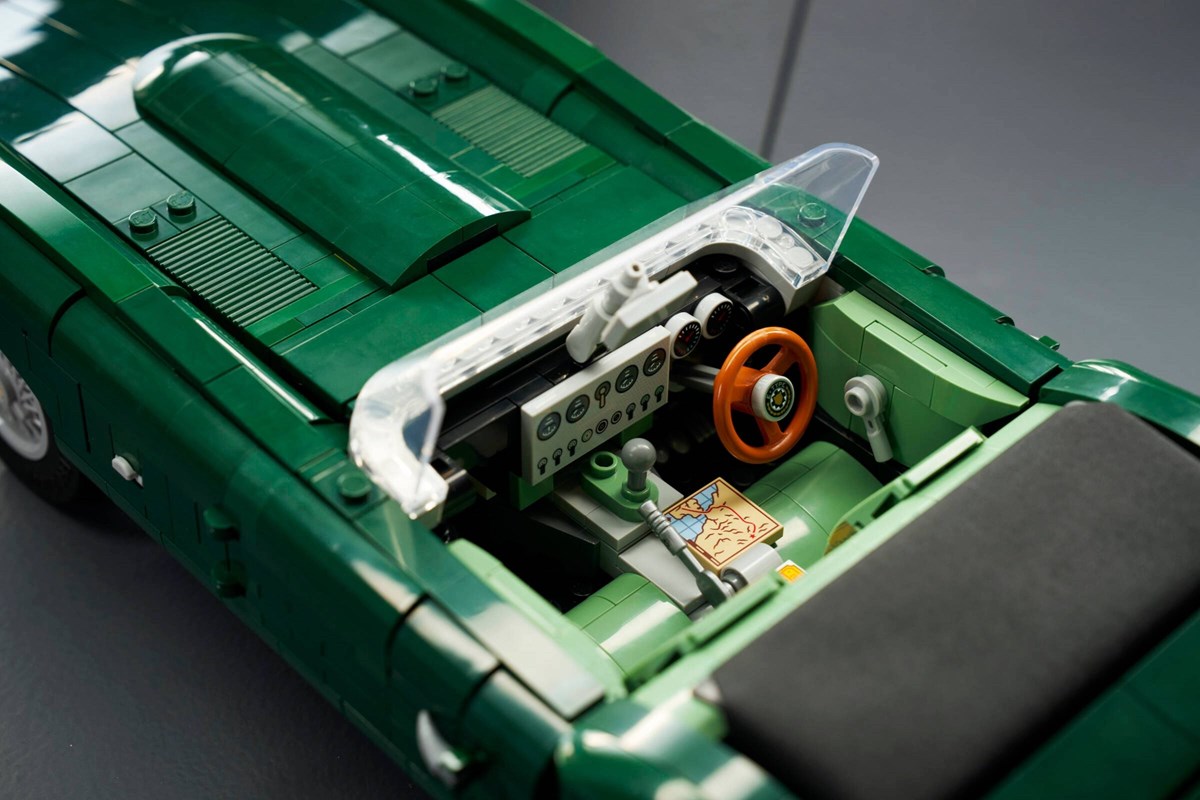 11381 Icons Jaguar E-Type